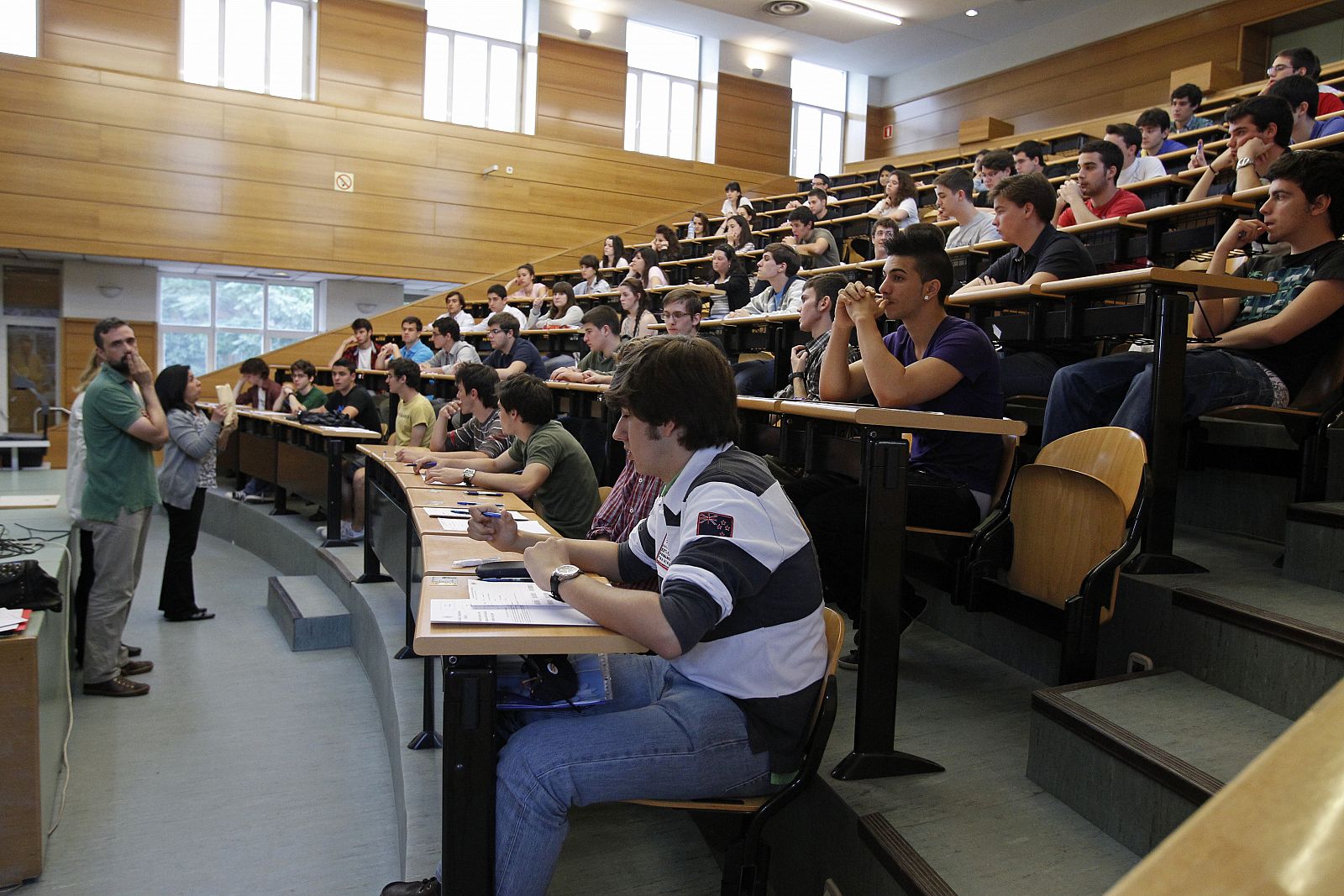 Esta semana han comenzado en toda España las pruebas de acceso a la universidad, la temida selectividad. Solo en Madrid estában convocados 25.000 alumnos