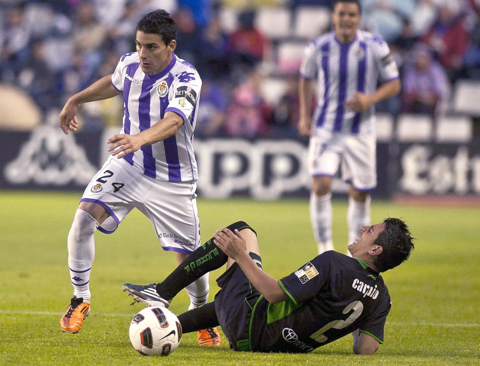 Elche o Valladolid luchará con el Granada por el ascenso a Primera.