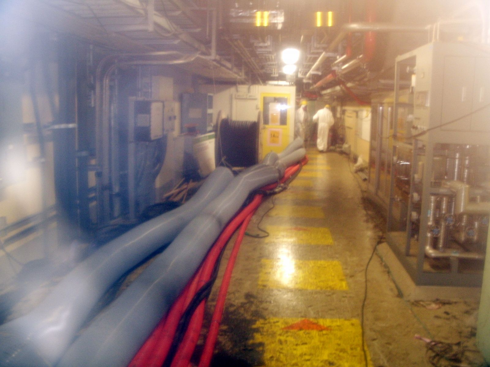 La sala de turbinas de la central nuclear japonesa de Fukushima.