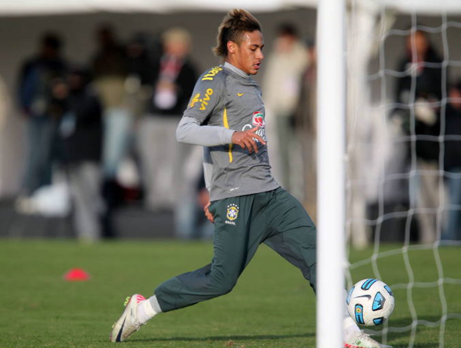 Neymar, en un entrenamiento con la selección de Brasil