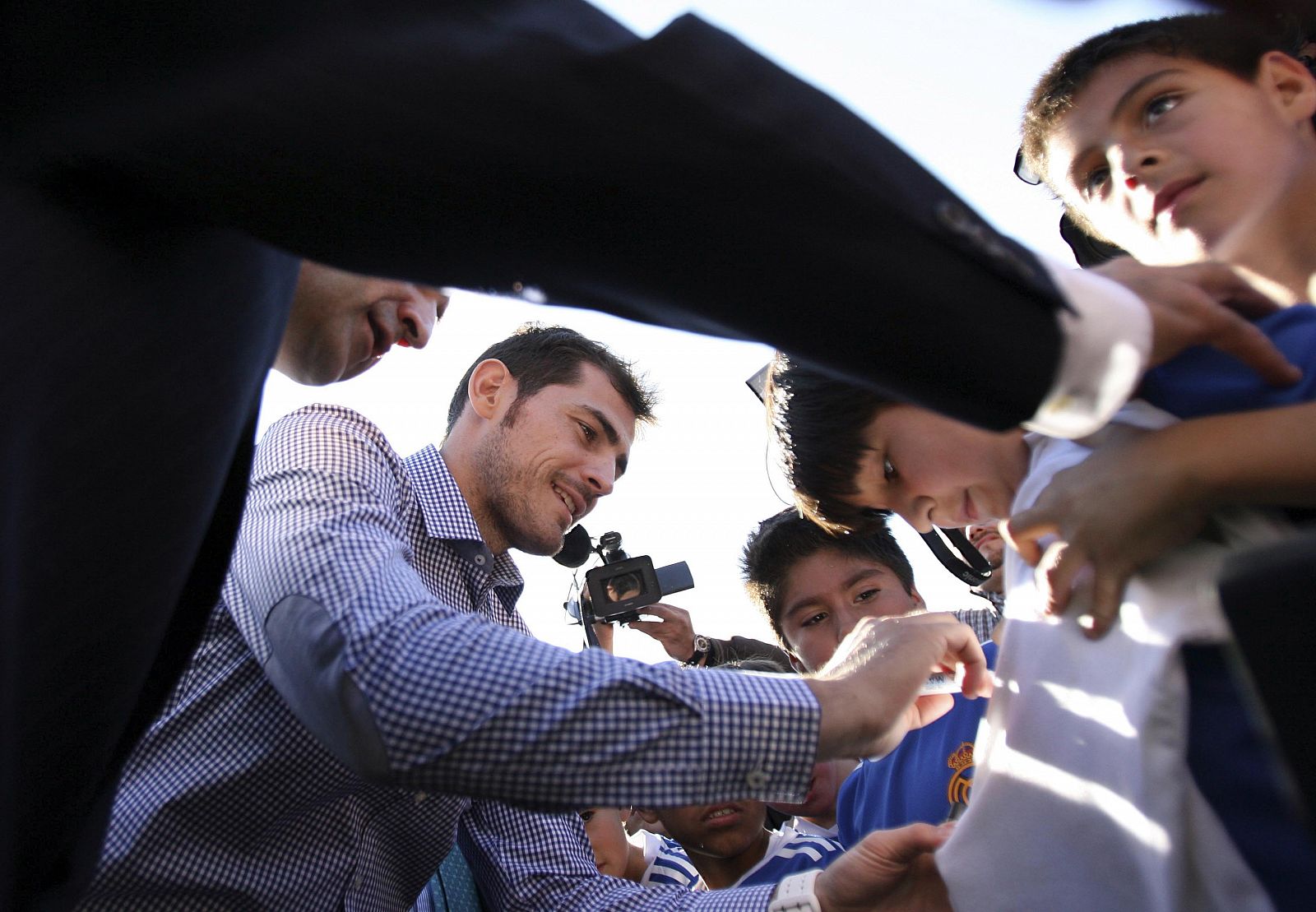 Iker Casillas durante su visita a Pekín.