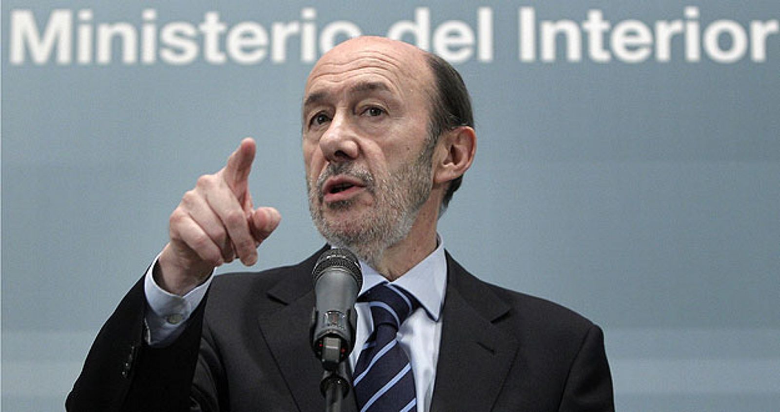 Alfredo Pérez Rubalcaba podría anunciar en su presentación como candidato que abandona el Gobierno
