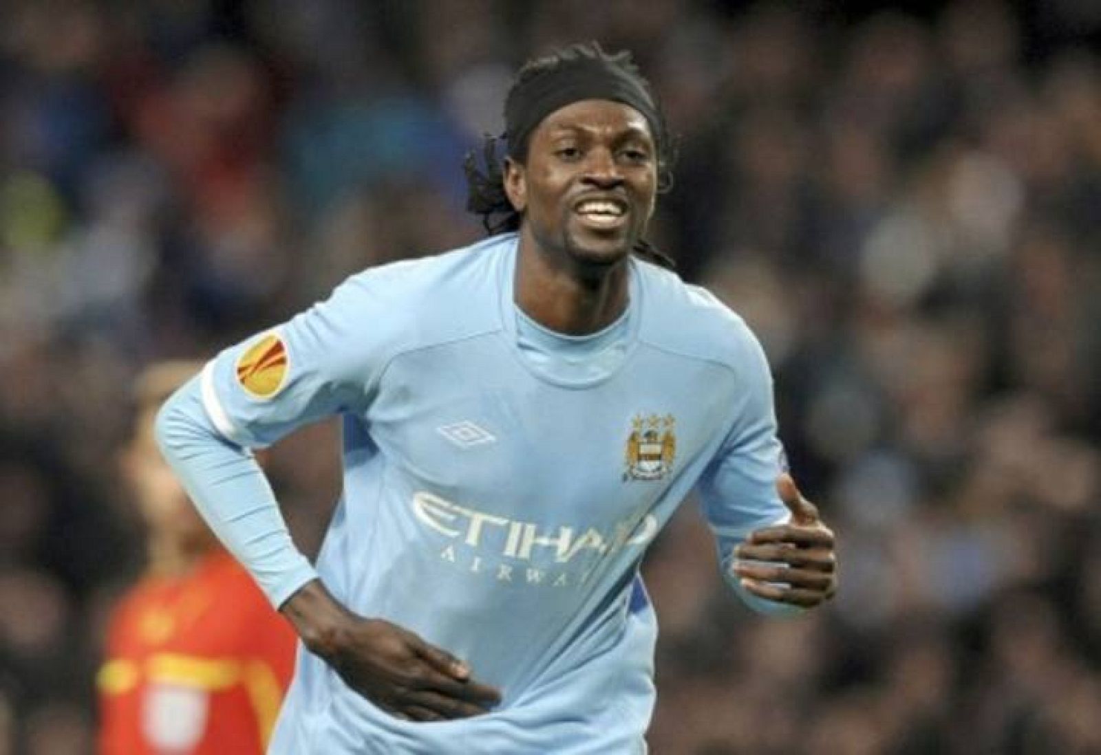  Adebayor indignado con el Manchester city