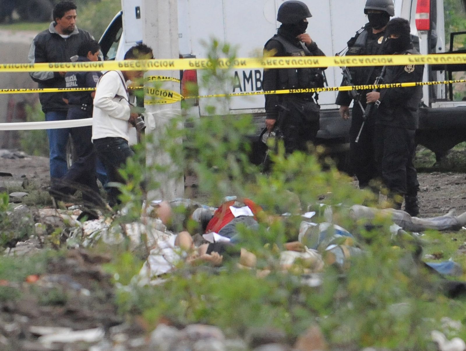 HALLAN ONCE CADÁVERES EN ZONA CERCANA A CIUDAD DE MÉXICO