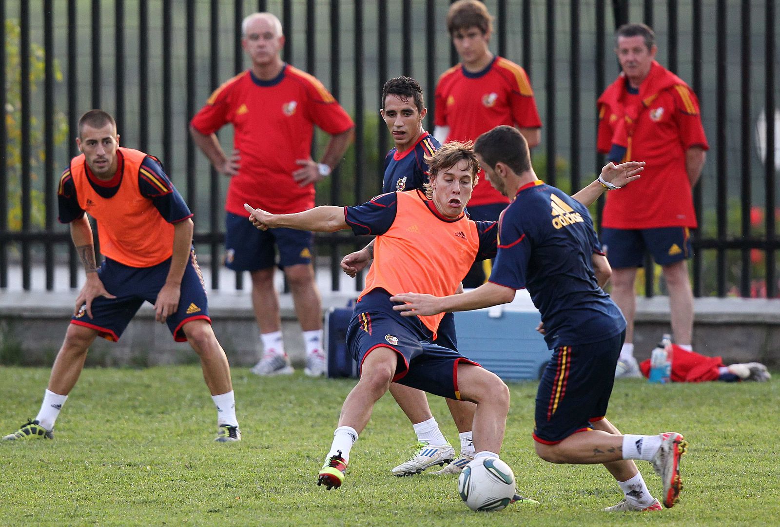 La selección española sub 20, con Canales en el centro, que podría ser titular
