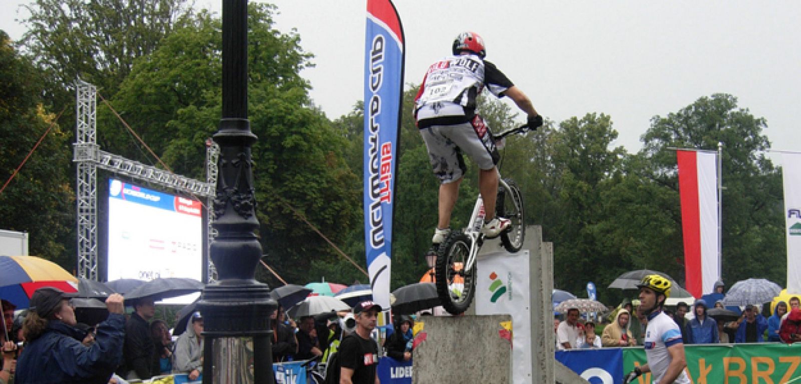 Abel Mustieles durante la prueba de la Copa del Mundo de UCI Trial.