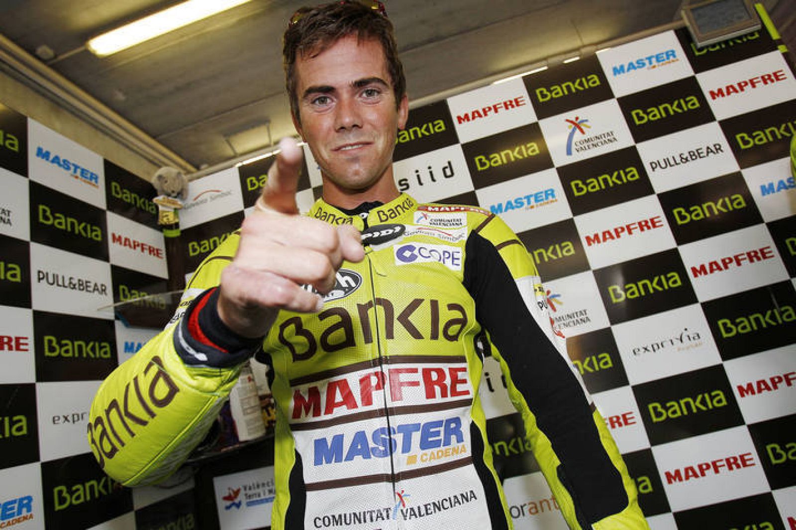 Terol no ha podido terminar la carrera de 125cc por culpa de un problema en su moto.