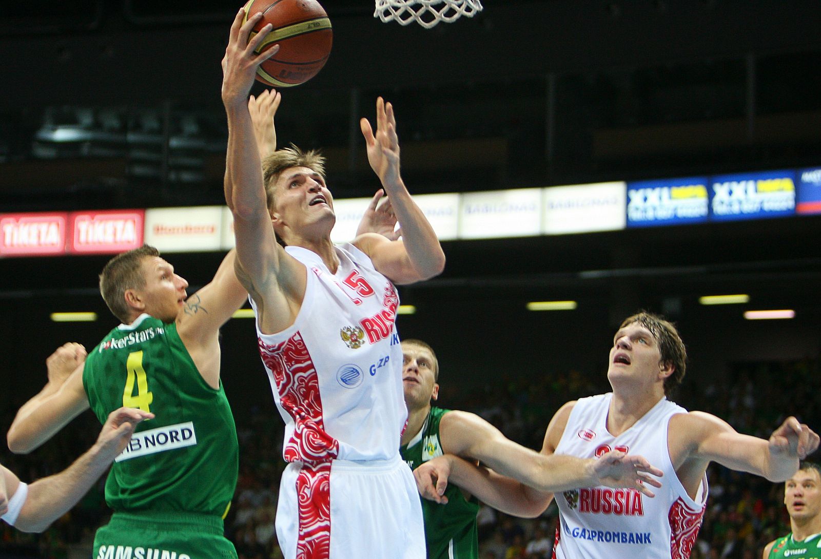 Kirilenko, en un partido contra Lituania.