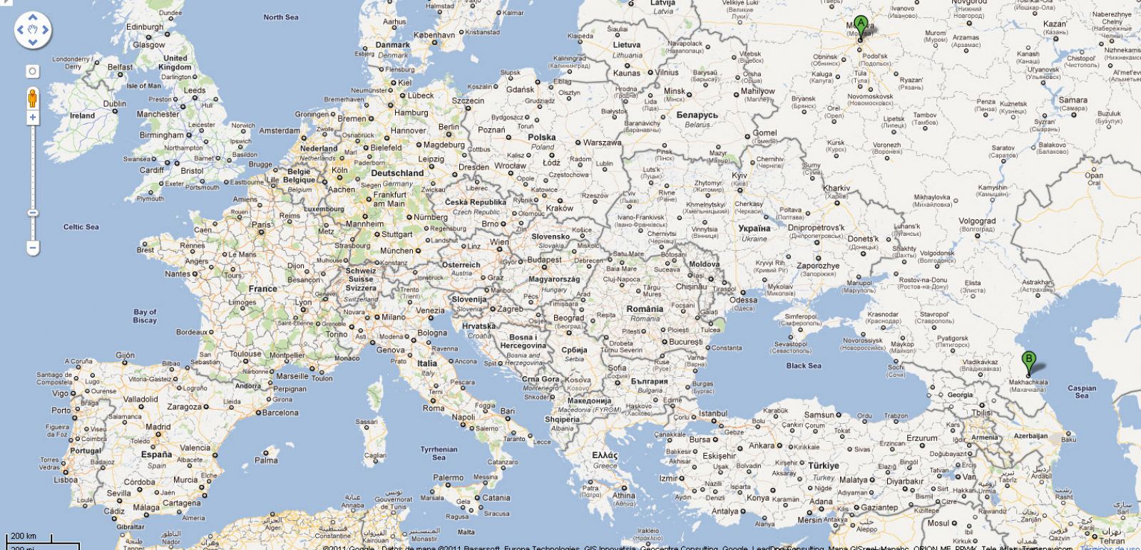 Moscú (señalado con A) donde entrenan los jugadores y Makhachkala (B) donde juegan como locales, están a 1600 km de distancia