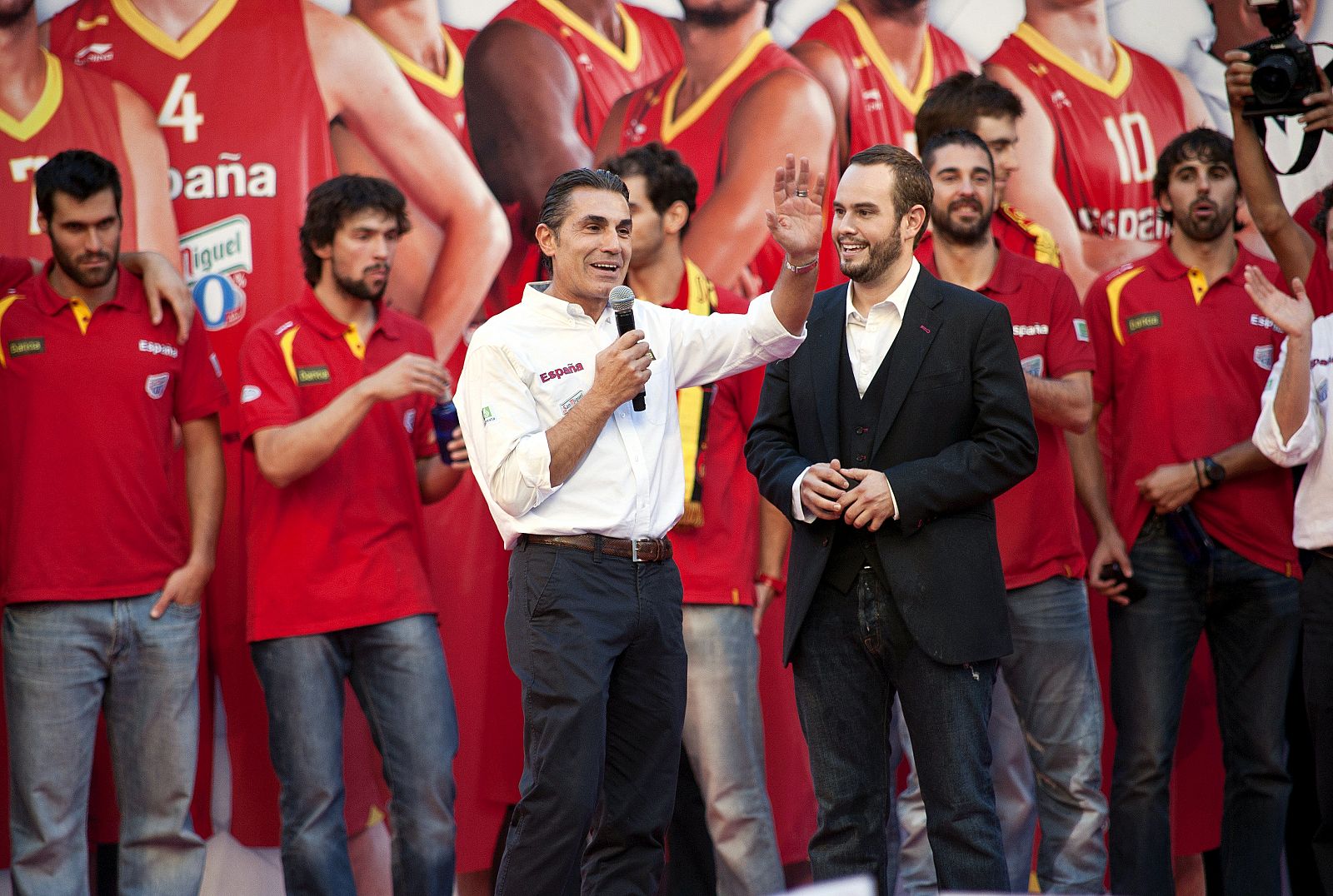 El seleccionador español de baloncesto, el italiano Sergio Scariolo (c).