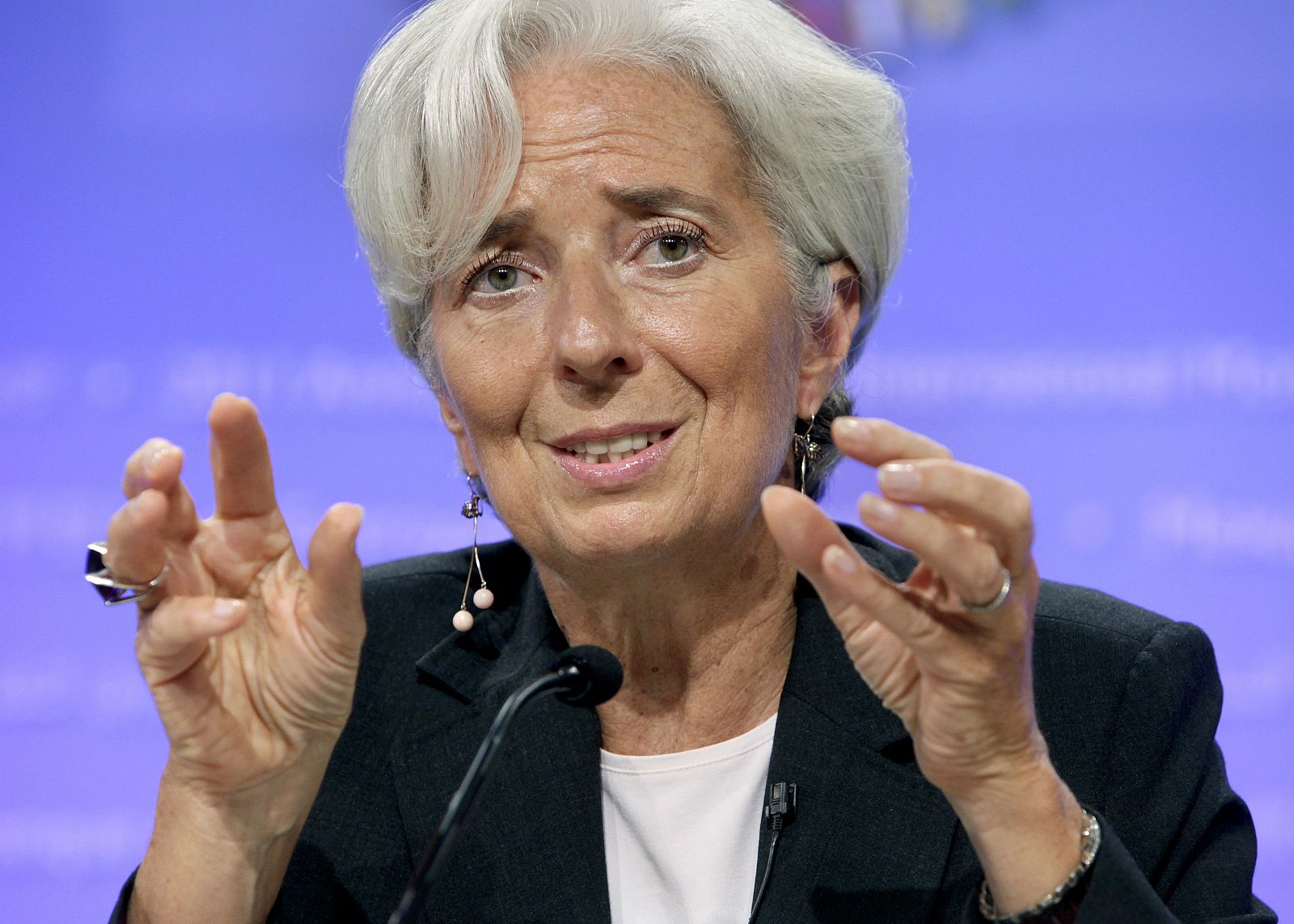 Lagarde pide a las economías desarrolladas que lideren los esfuerzos contra la crisis
