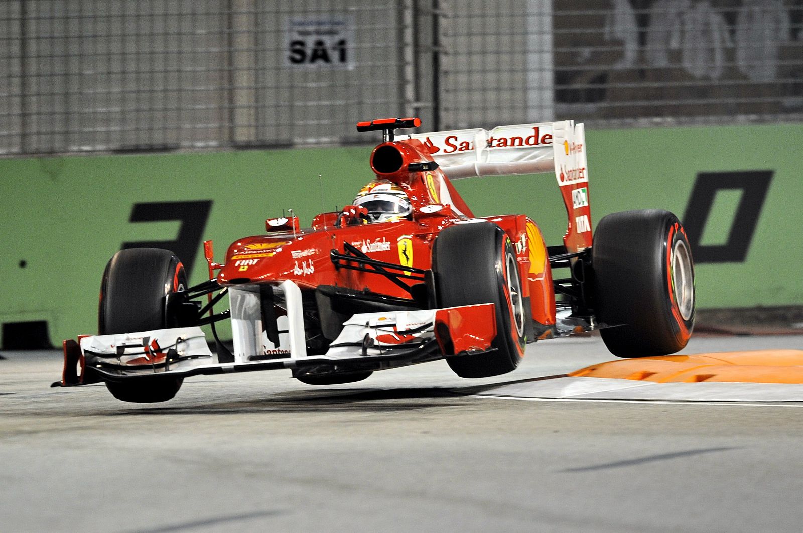 Fernando Alonso, durante la clasificación del Gran Premio de Singapur