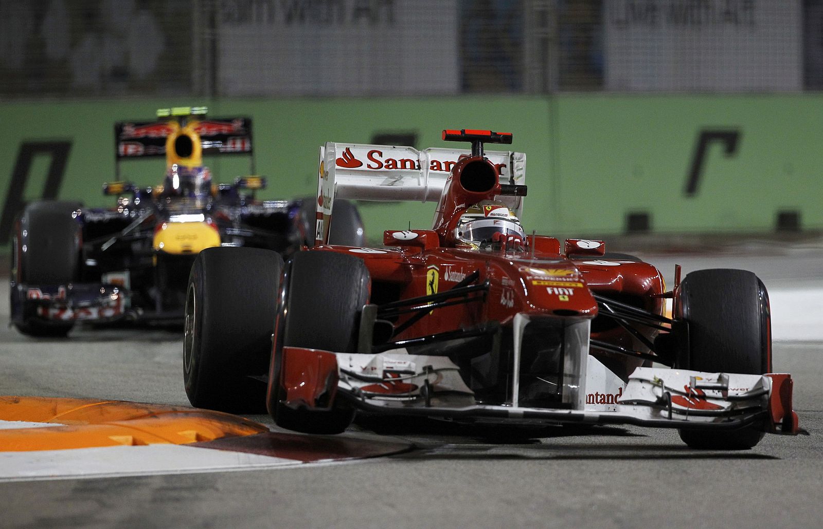 Fernando Alonso, durante la disputa del Gran Premio de Singapur.