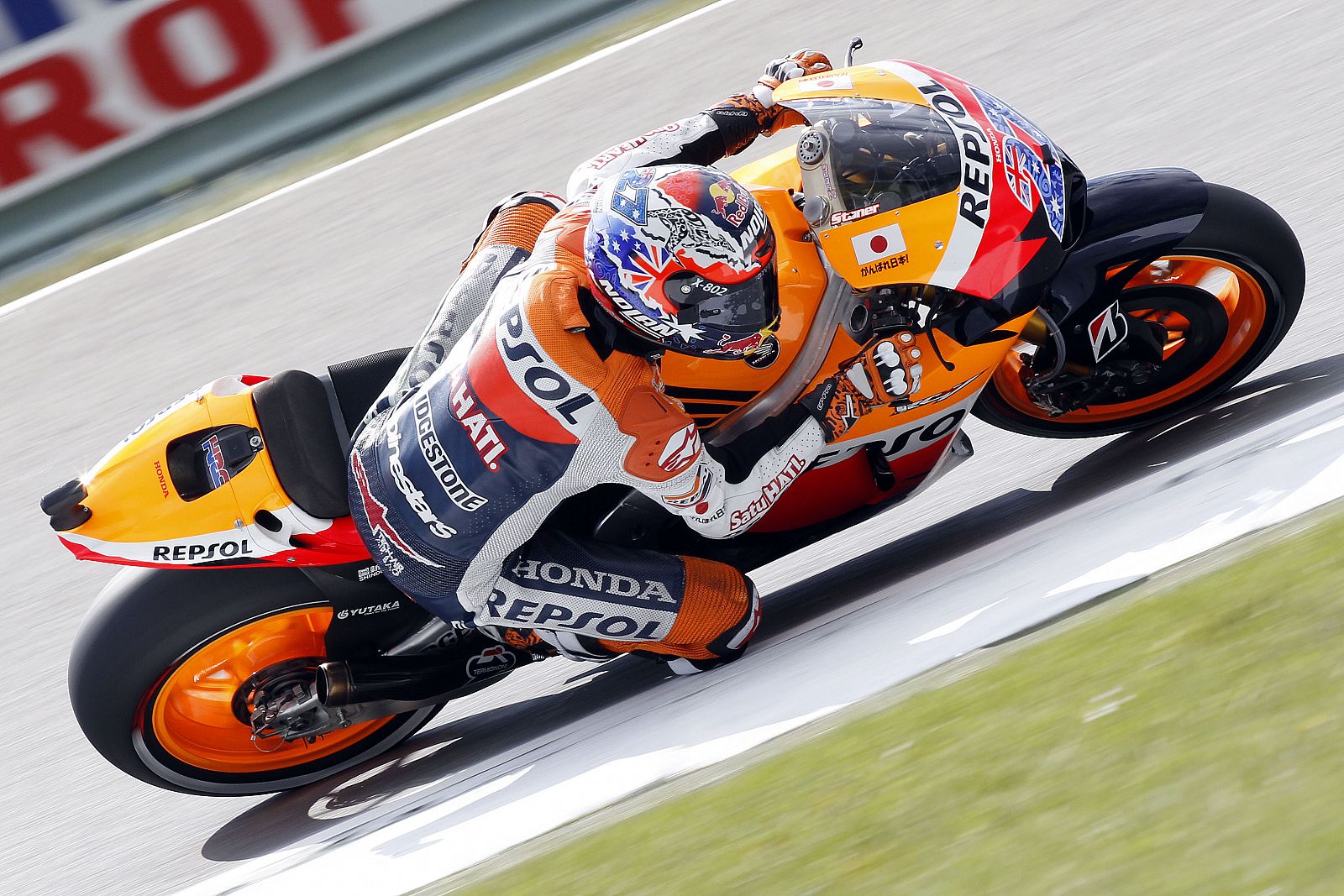 Casey Stoner da el priner aviso en Motegi.