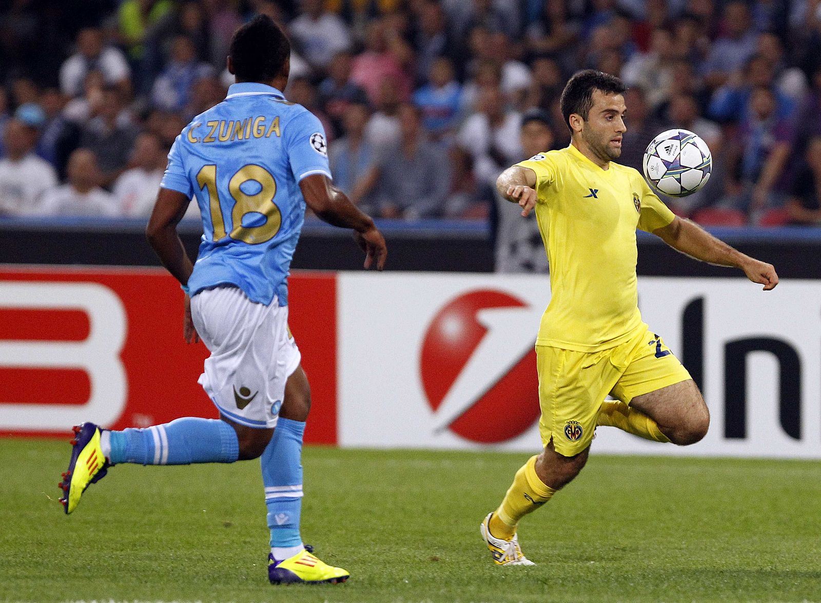 El jugador italiano del Villarreal, Giuseppe Rossi, en una imagen de archivo frente al Nápoles en la Liga de Campeones.