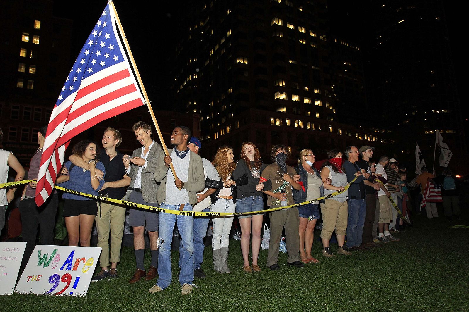 Varios manifestantes permanecen movilizados en Boston