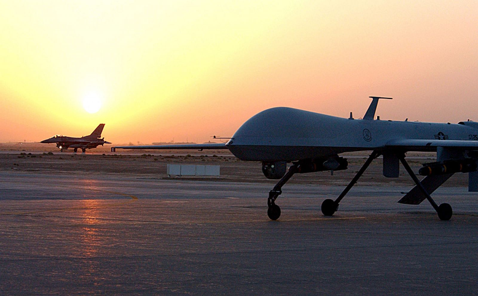 Un Predator MQ-1 de la fuerza aérea estadounidense participando en una operación en Irak.