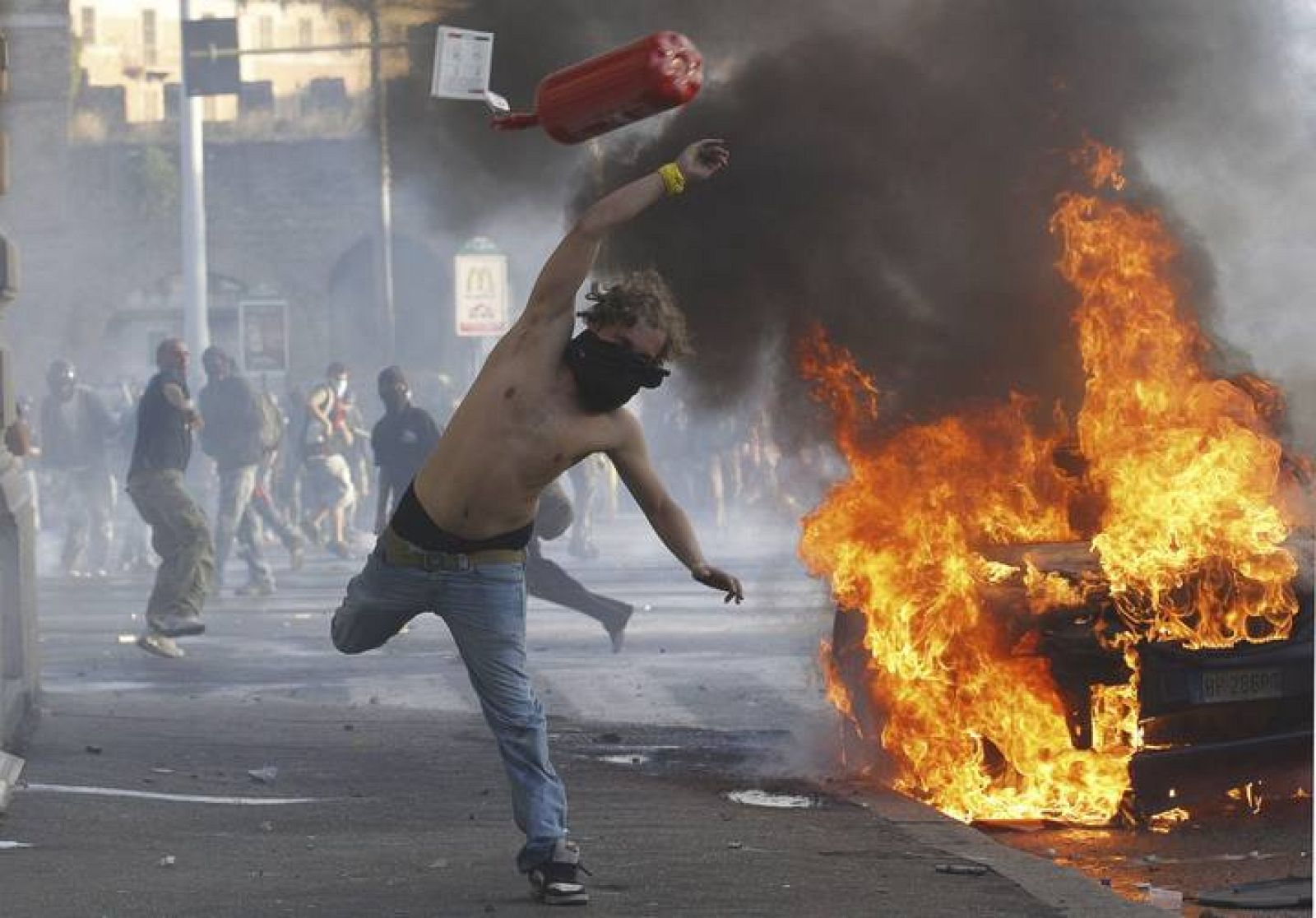 La imagen del joven que ha dado la vuelta al mundo