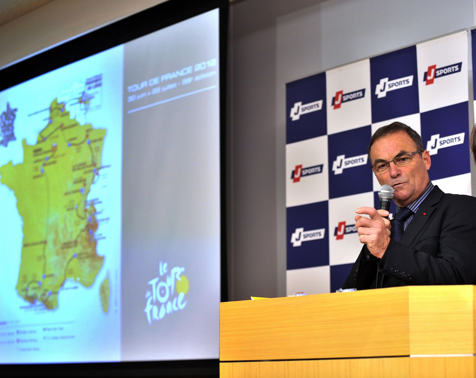 El ex ciclista Bernard Hinault, en la presentación de la salida del Tour