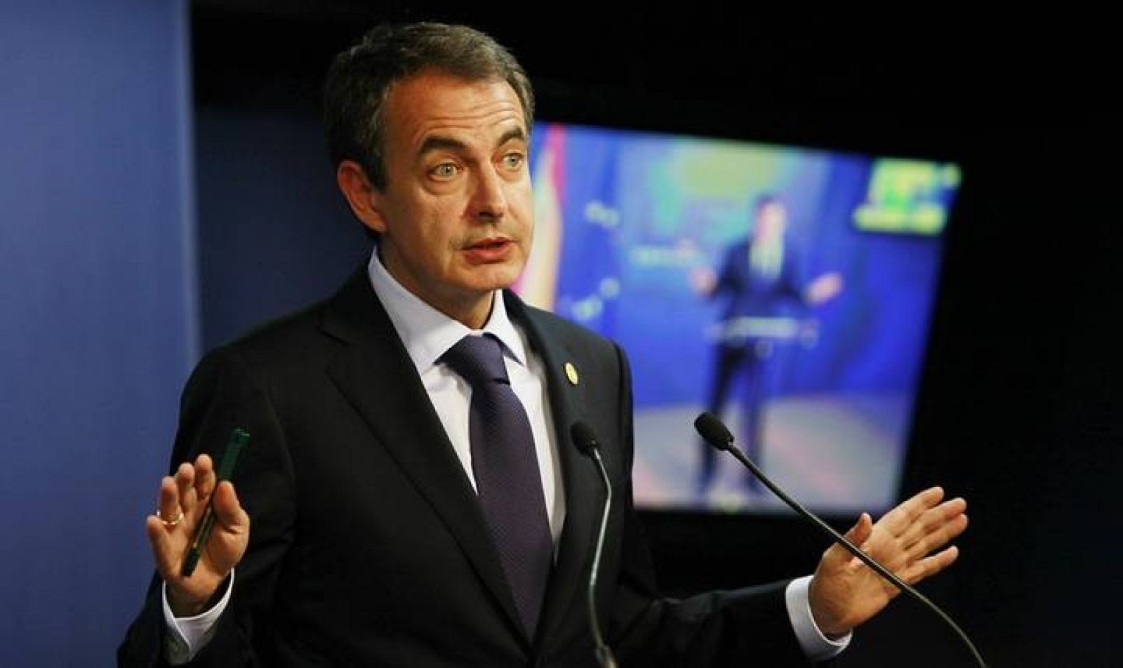 Zapatero reconoce que él fue el responsable de paralizar la aprobación de la Ley Sinde