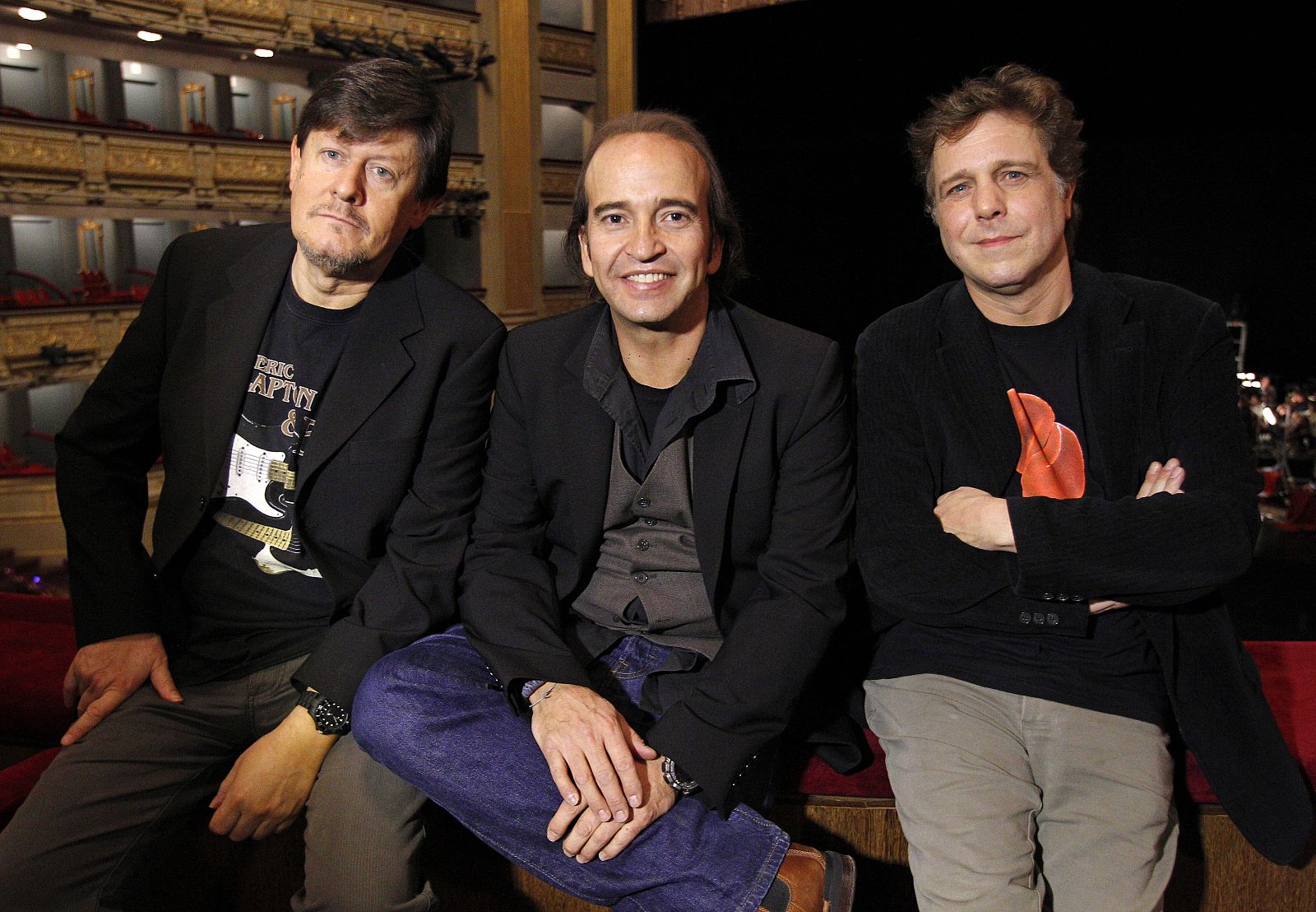 Tres de los componentes de Los Secretos, Ramón Arroyo, Álvaro Urquijo y Jesús Redondo, antes del concierto,