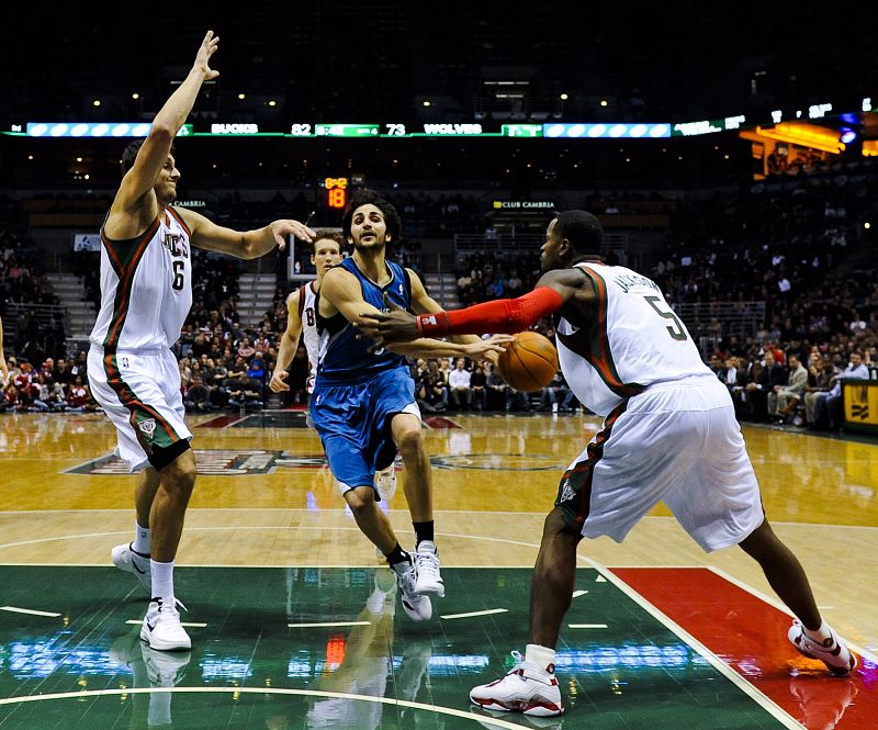 BUKS DE MILWAUKEE-TIMBERWOLVES DE MINNESOTA