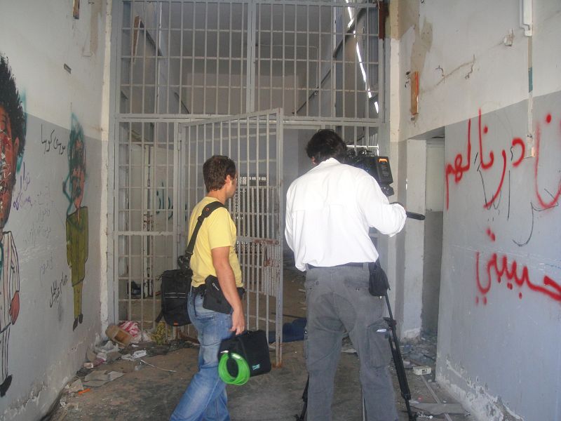 Rodando en la cárcel de Abu Salim
