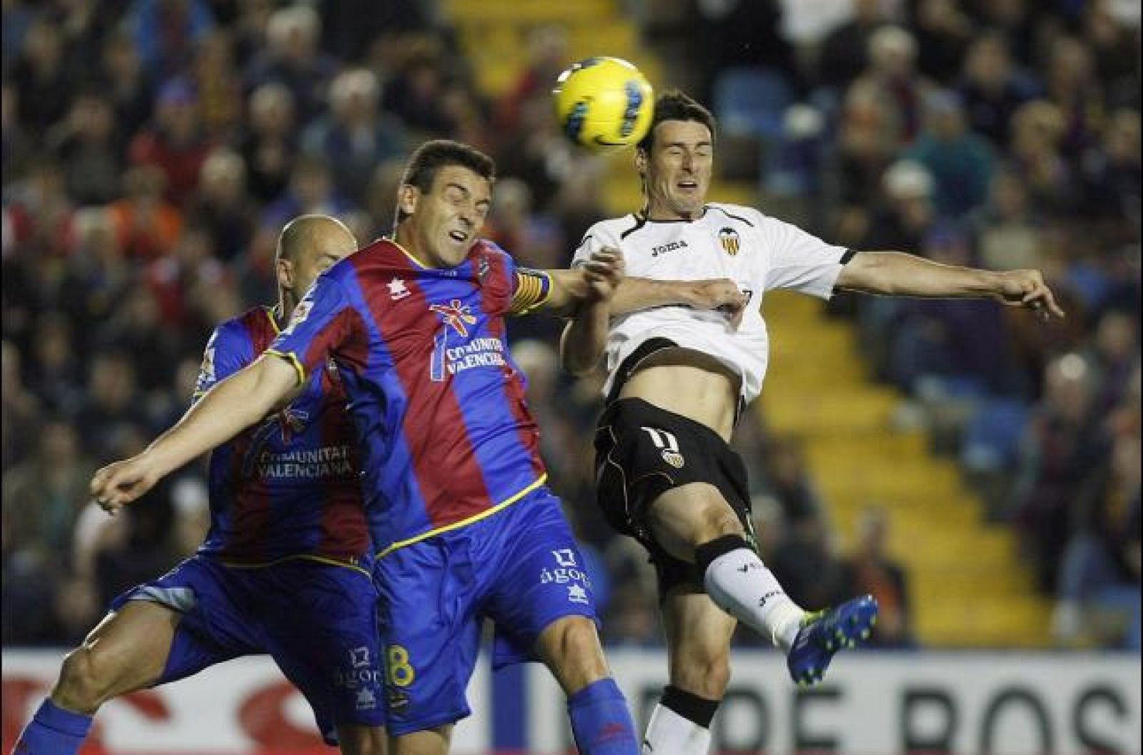 El Levante tiene una difícil papeleta ante el Valencia para pasar a la siguiente ronda de la Copa del Rey.