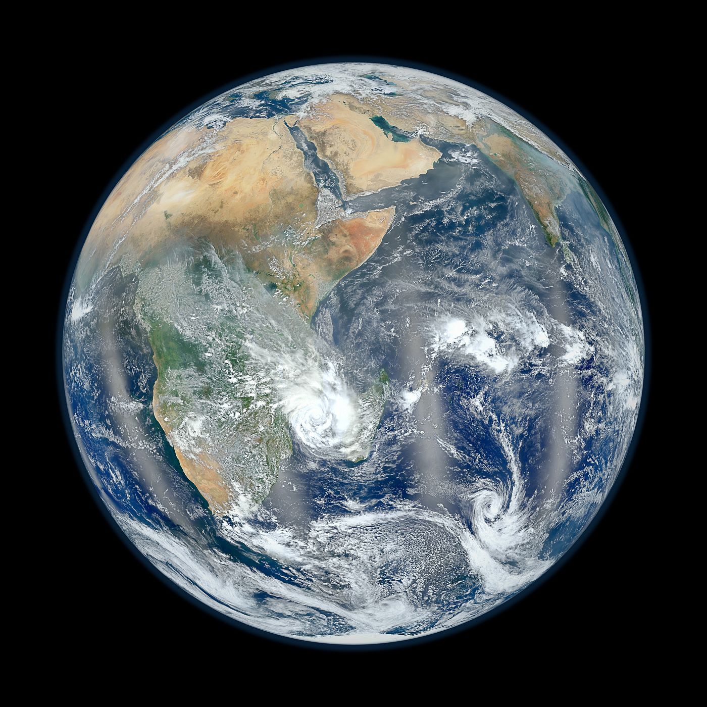 La NASA ha publicado una nueva versión de su popular 'Canica Azul', en esta ocasión con el continente africano y Asia como protagtonistas.