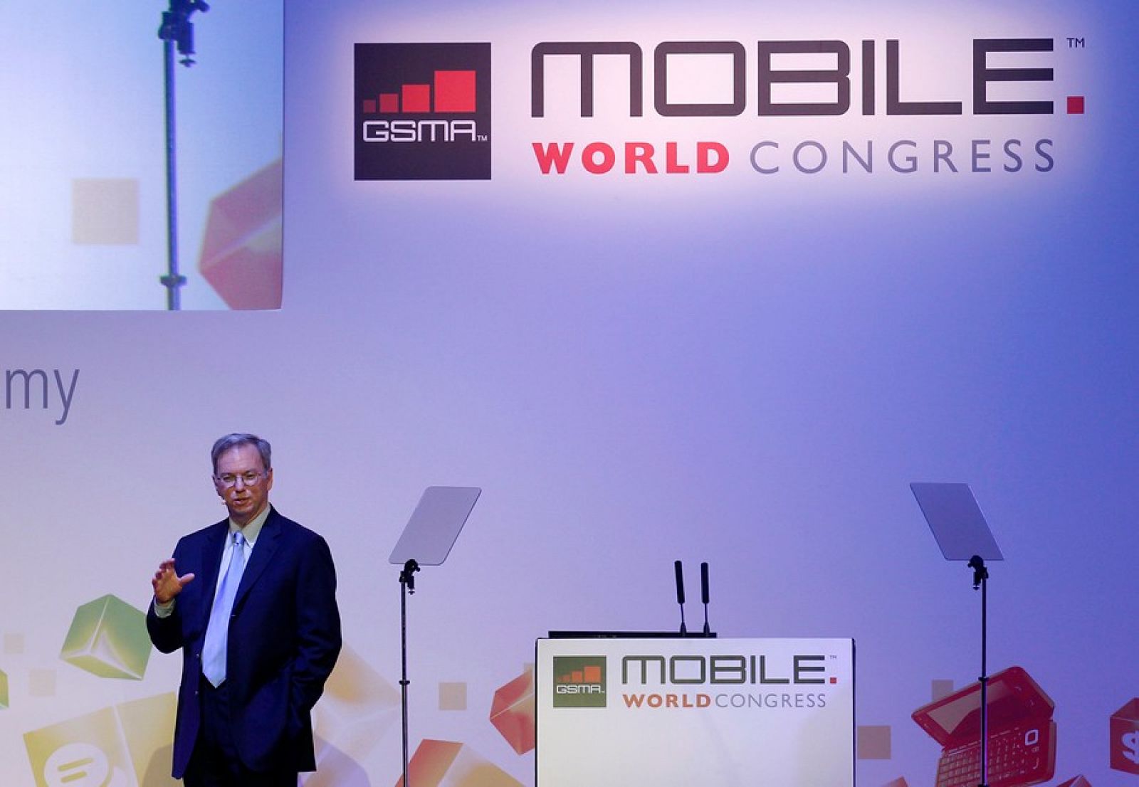 Eric Schmidt, presidente de Google, durante su conferencia en el Mobile World Congress de Barcelona