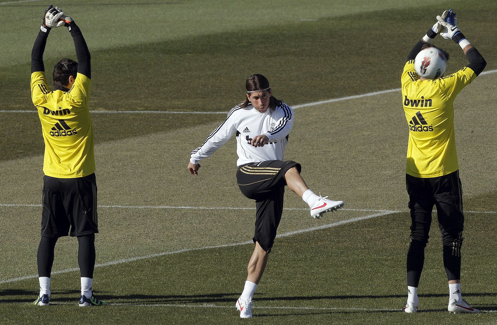 ENTRENAMIENTO DEL REAL MADRID EN VÍSPERAS DE JUGAR MAÑANA CONTRA EL RACING