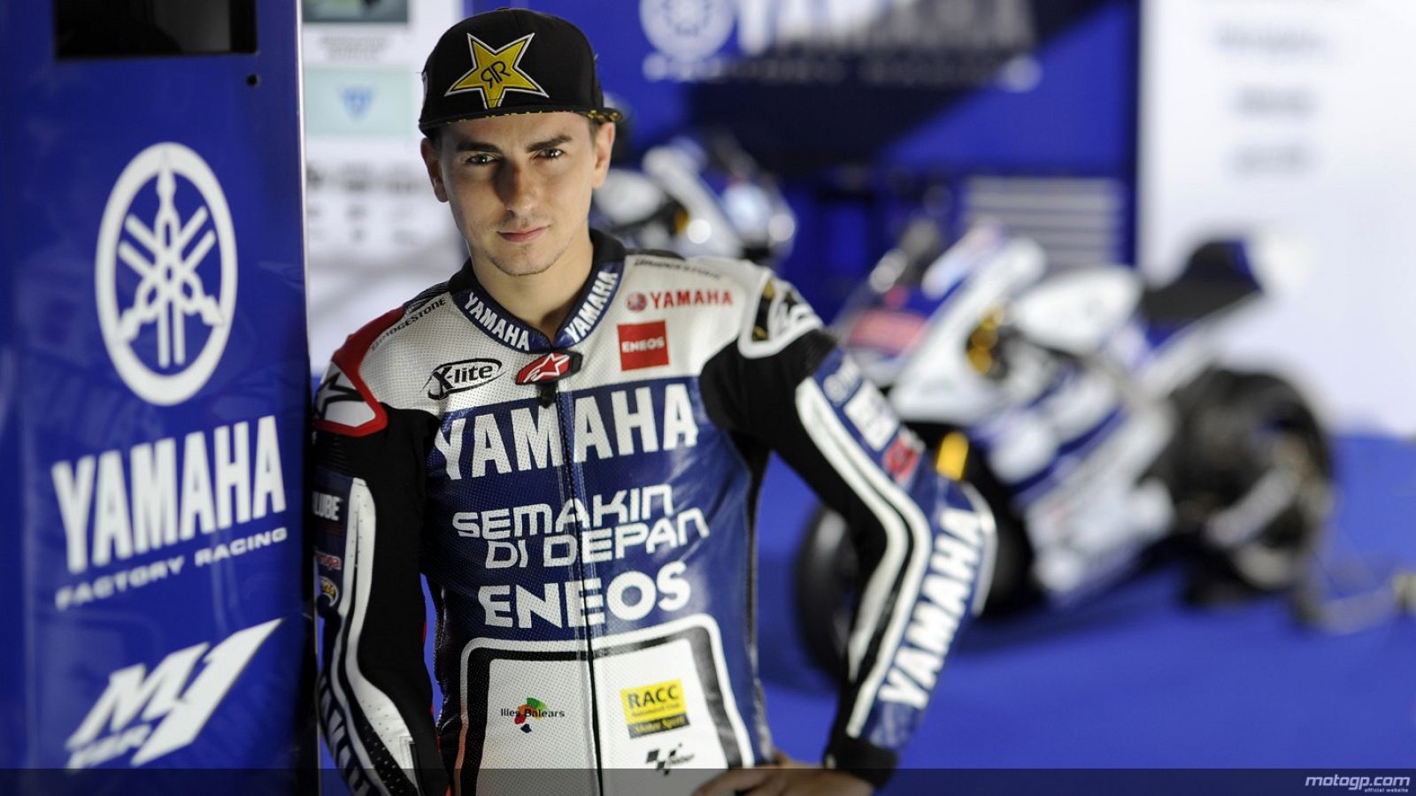 El español Jorge Lorenzo, con los nuevos colores del equipo Yamaha en Jerez