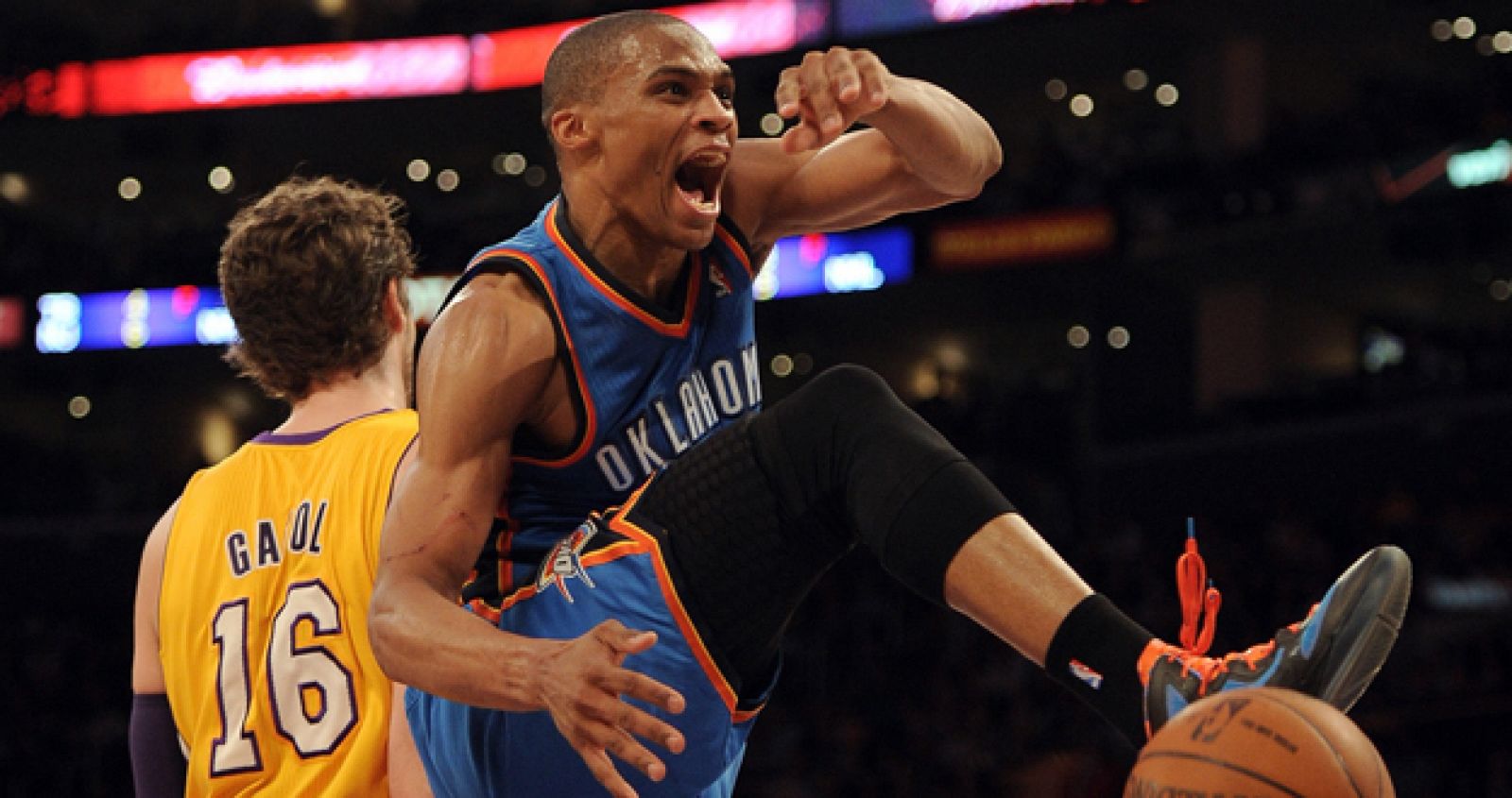 El base Russell Westbrook ha sido la estrella de los Thunder al anotar 36 puntos.