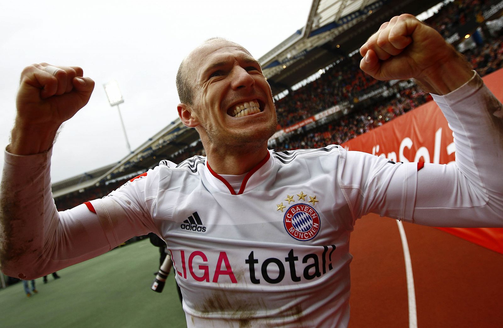 Robben celebra el gol de la victoria del Bayern.