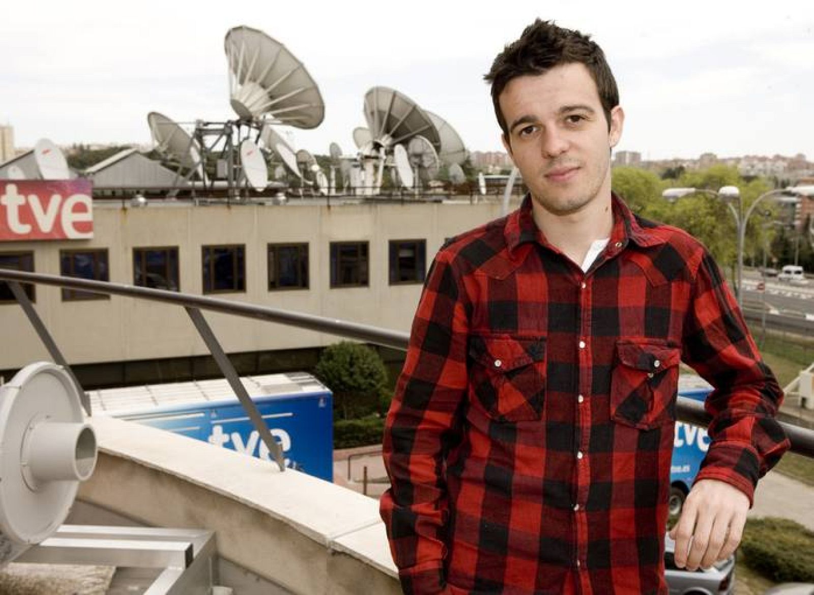El actor Fernando Tielve, que participa como copresantador en los nuevos programas de 'Buscamundos' 
