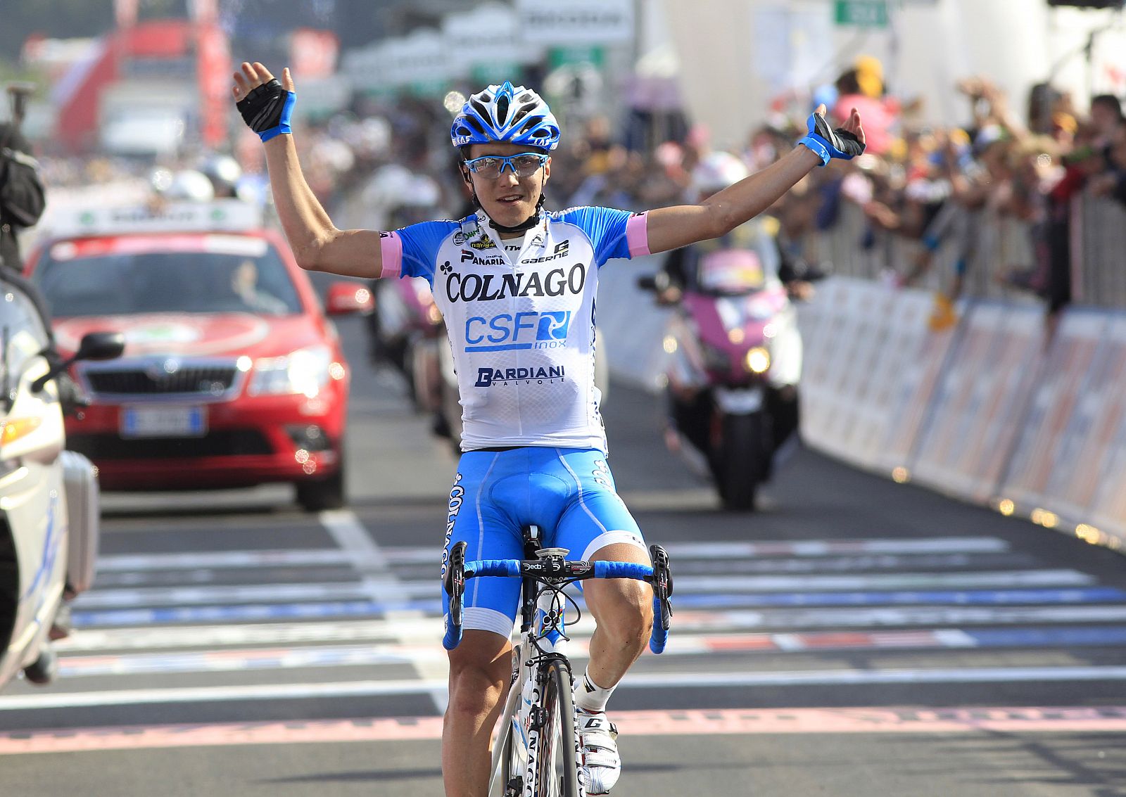 Pozzovivo gana la octava etapa del Giro