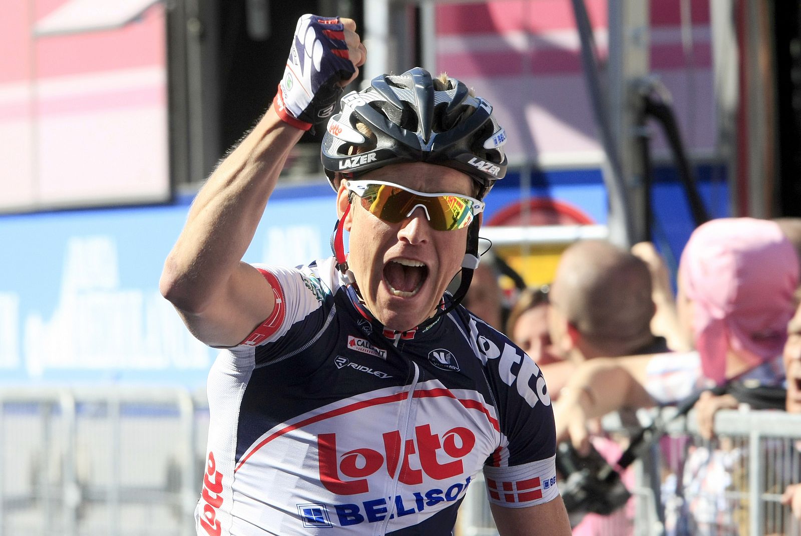 Lars Bak gana la duodécima etapa del Giro