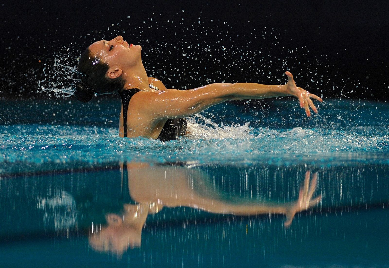 La española, Andrea Fuentes, durante su ejercicio