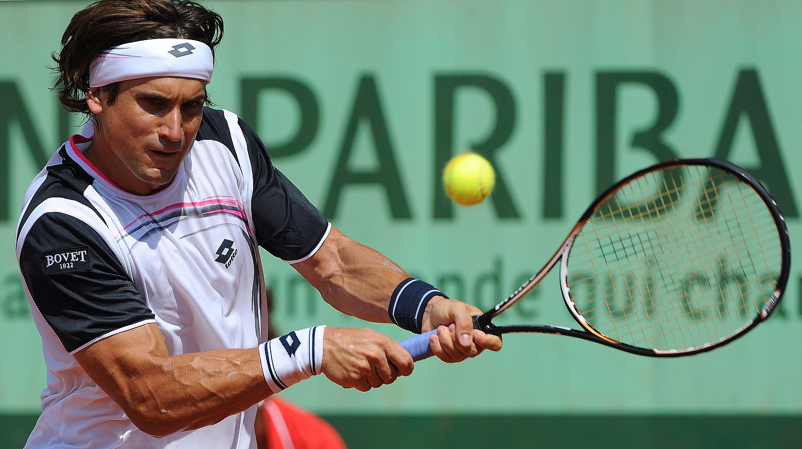 Ferrer debuta con victoria en Roland Garros