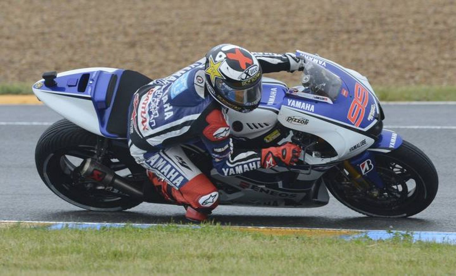 El español Jorge Lorenzo durante el Gran Premio de Francia de MotoGP en el circuito de Le Mans.