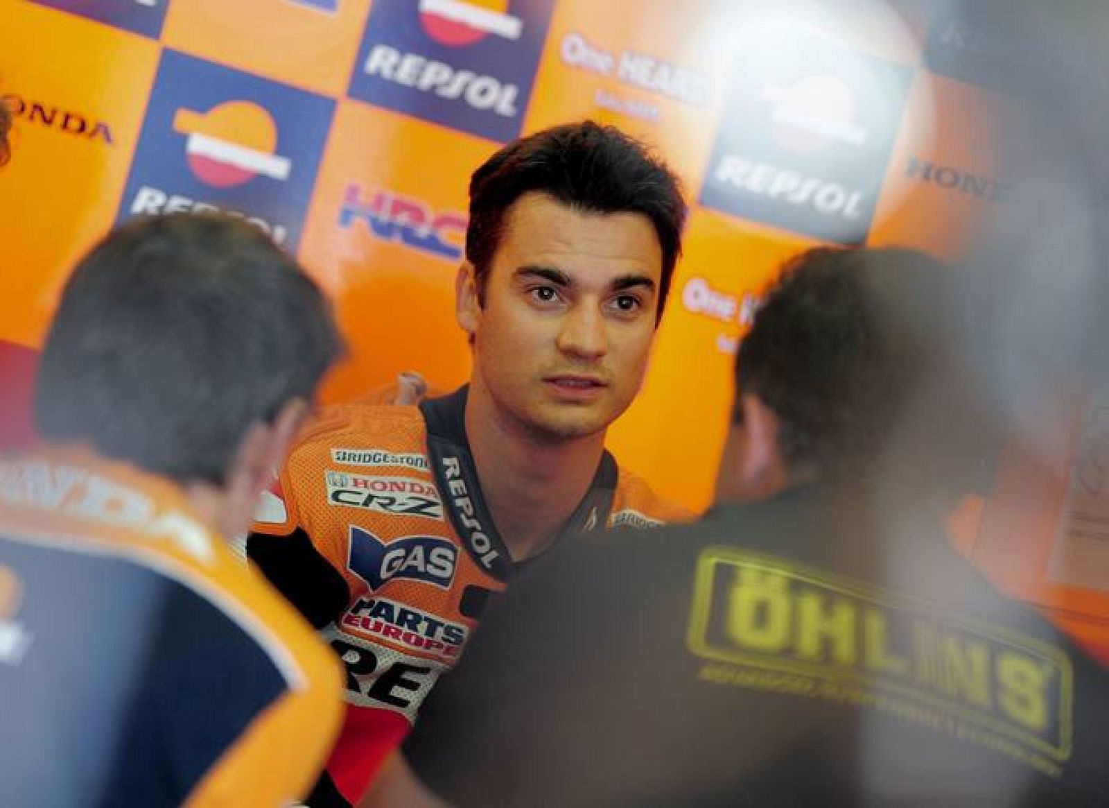 Imagen del piloto catalán de Honda, Dani Pedrosa, en el 'box' de Montmeló.