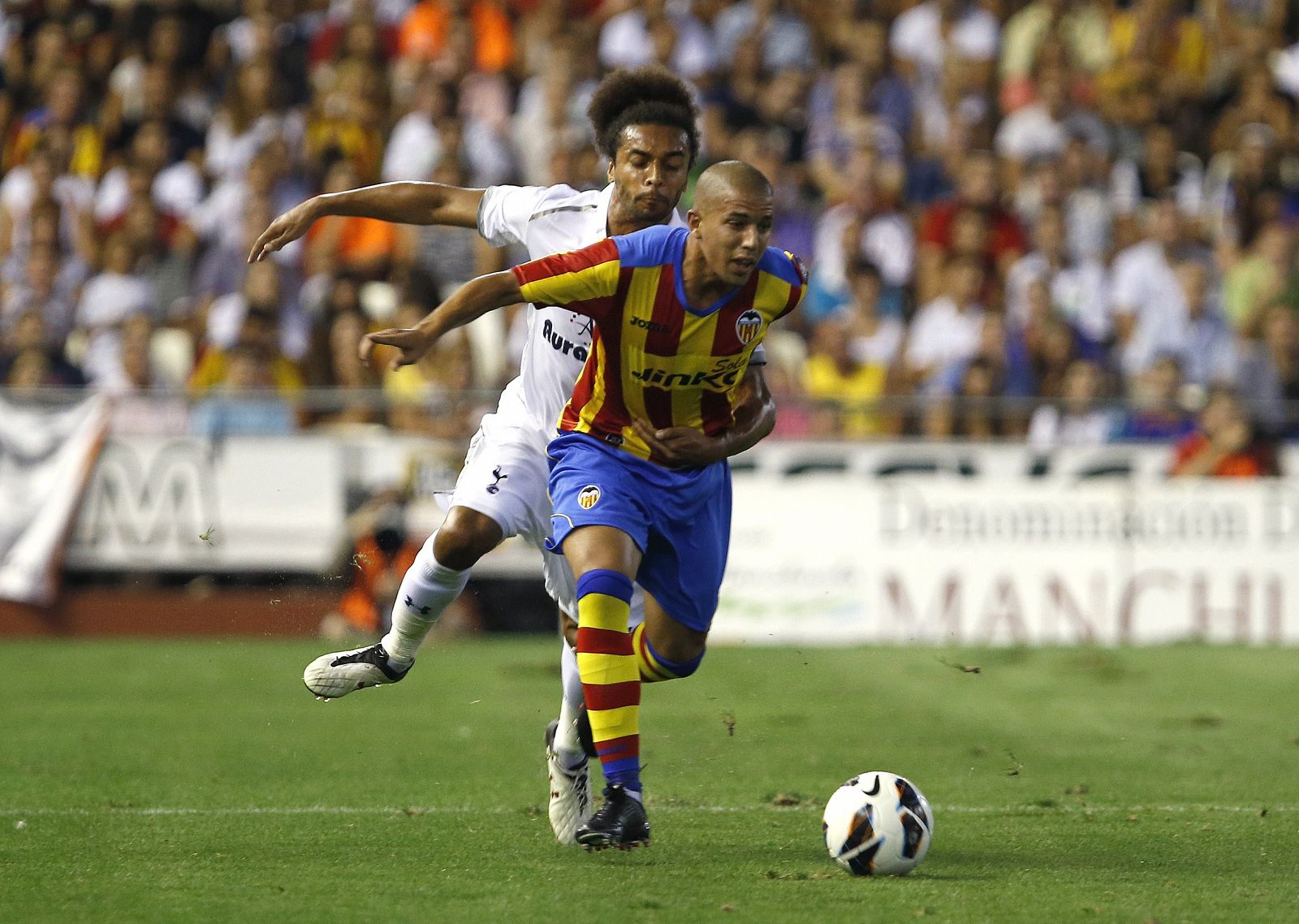 Sofiane Feghouli, en el pasado amistoso del Valencia contra el Tottenham