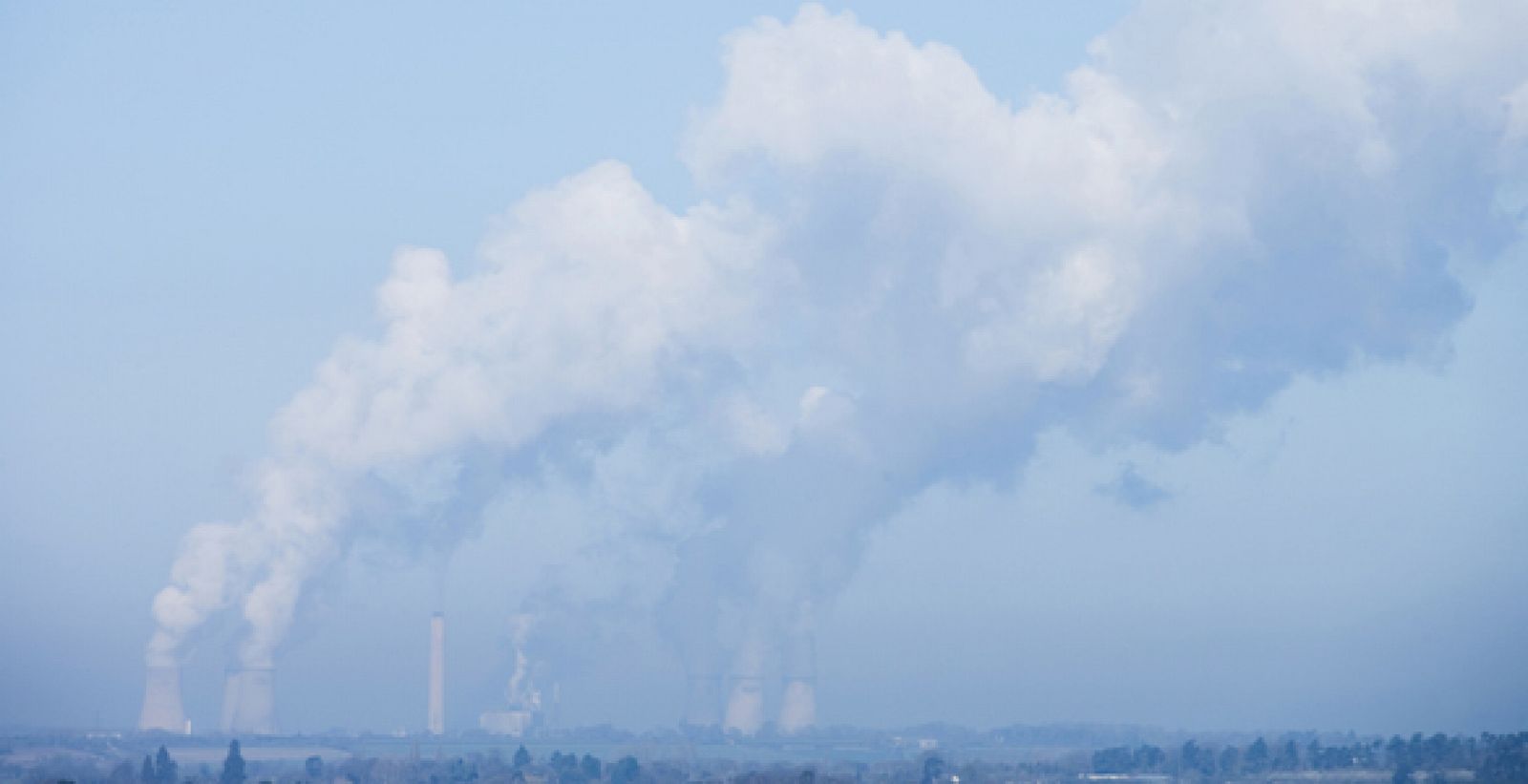 El estudio sugiere ubicar depósitos con orina y alpechín en las chimeneas para absorber los gases contaminantes