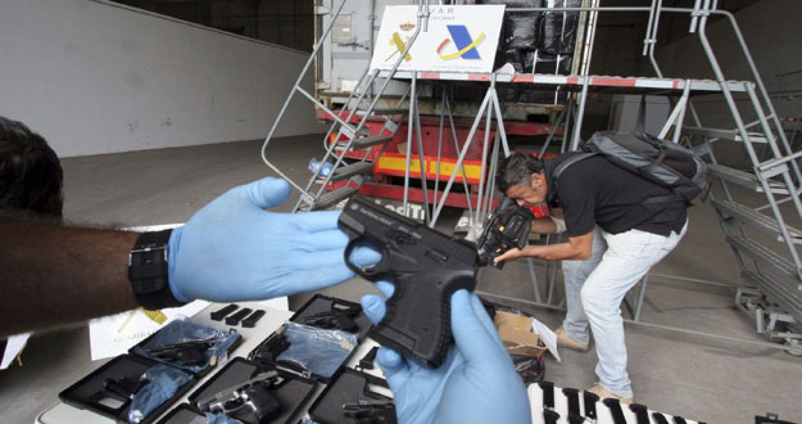 INCAUTADA EN ALGECIRAS 22.272 PISTOLAS QUE VIAJABAN DE TURQUIA A DJIBOUTI