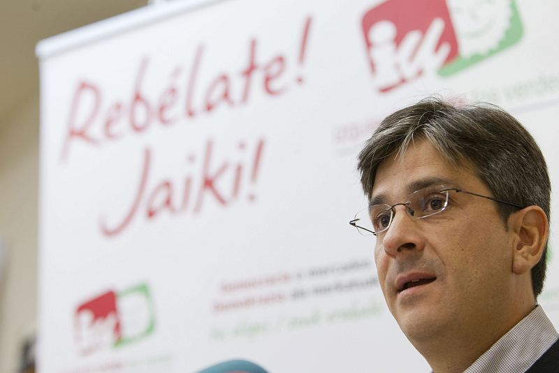 ARANA (IU) DICE QUE EL PNV Y EL PSE-EE SABEN QUE PACTARÁN TRAS LAS ELECCIONES