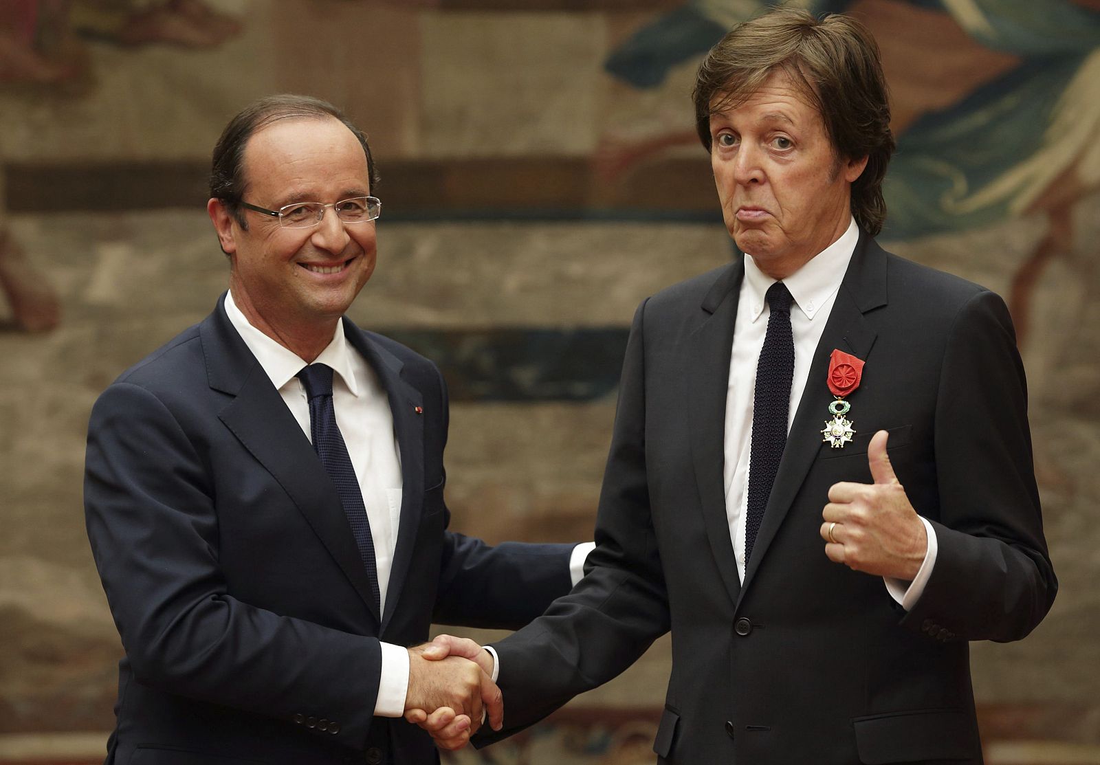 Paul McCartney receives Legion d'honneur