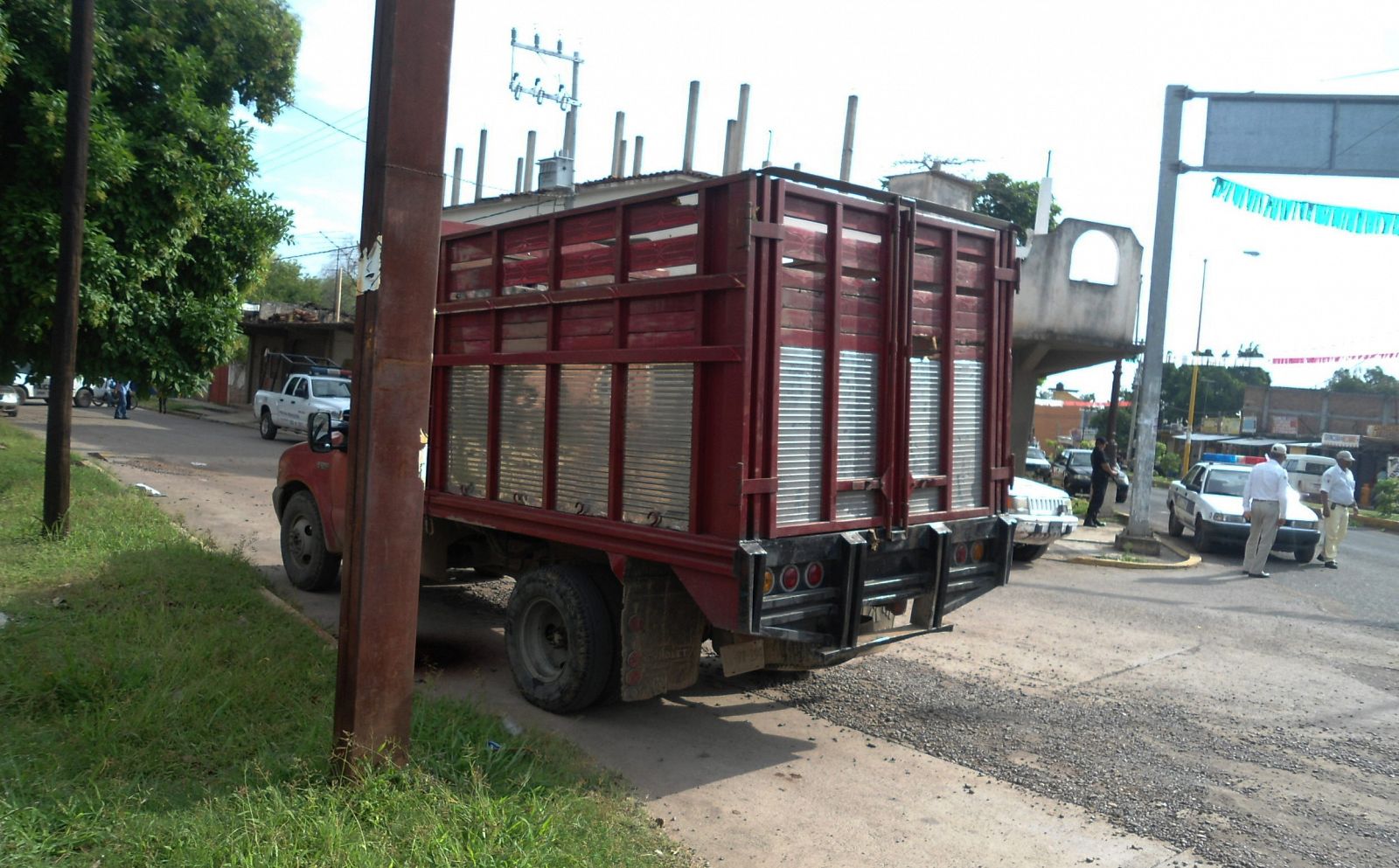 Hallan 16 cadáveres en una furgoneta en el sur de México