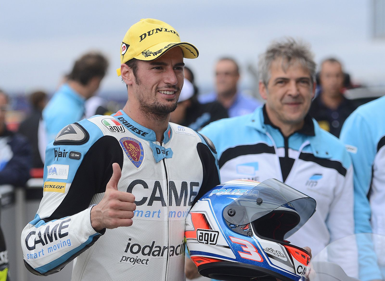 Simone Corsi celebra su primer puesto en los entrenamientos oficiales del GP de Aragón.