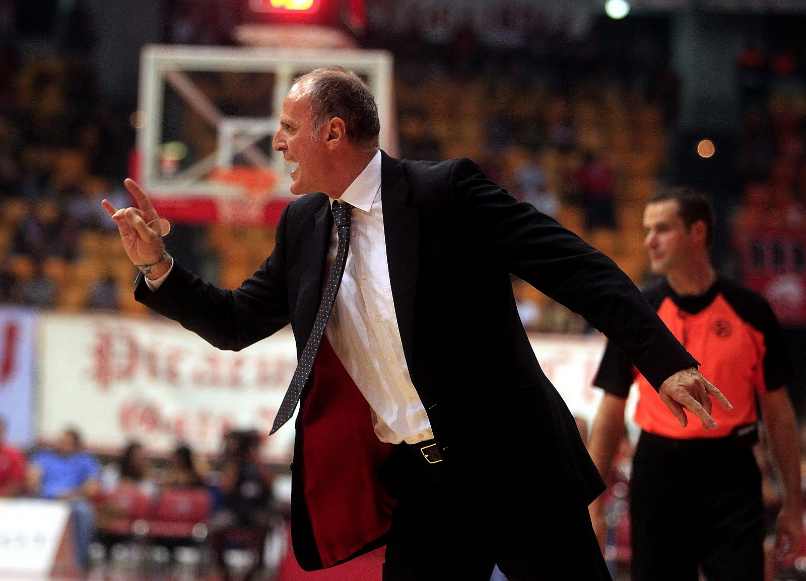 El entrenador del Caja Laboral, Dusko Ivanovic, en un momento del partido