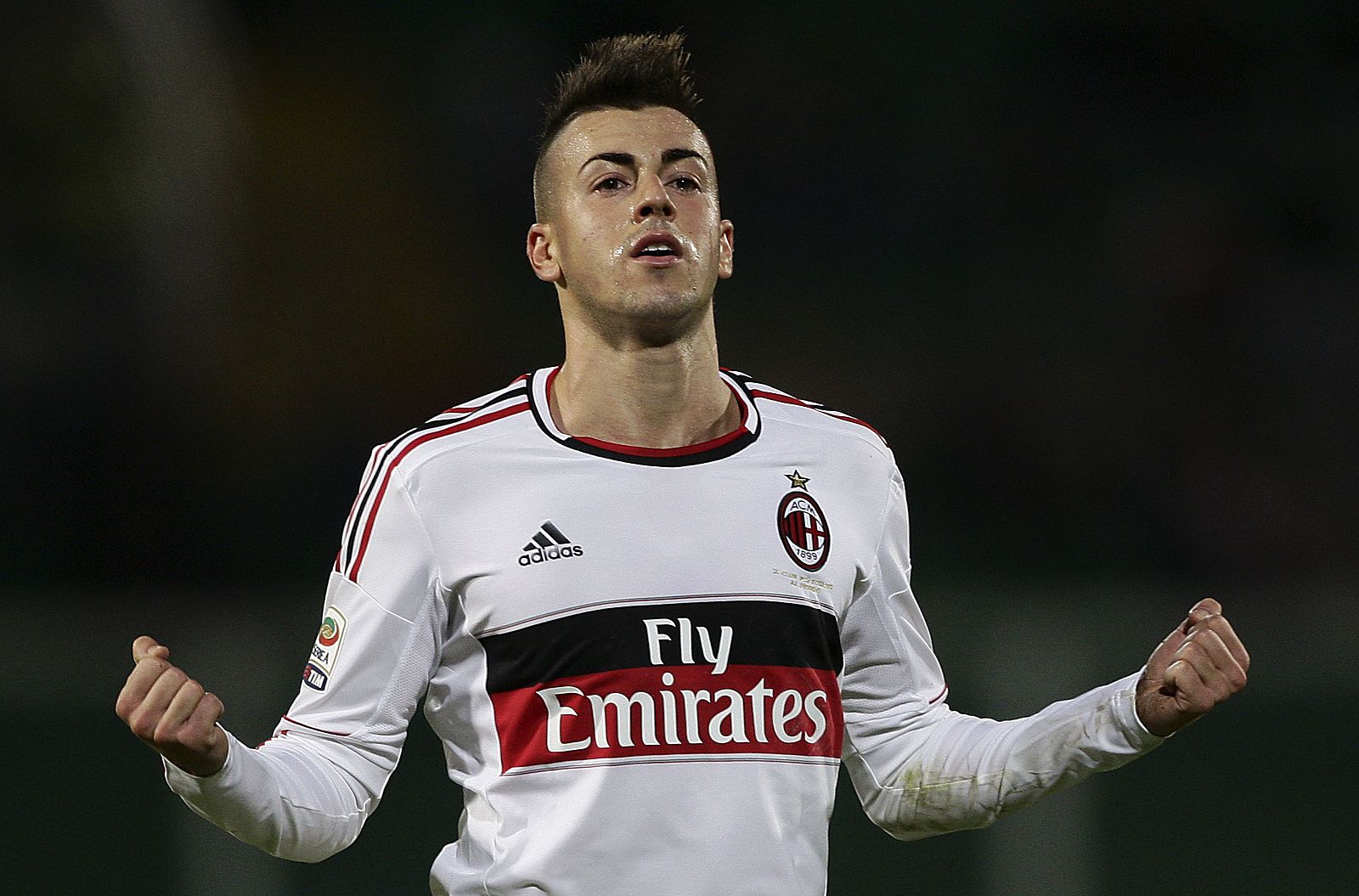 El Shaarawy celebra su gol que dio el empate del Milan (2-2) en casa del Palermo